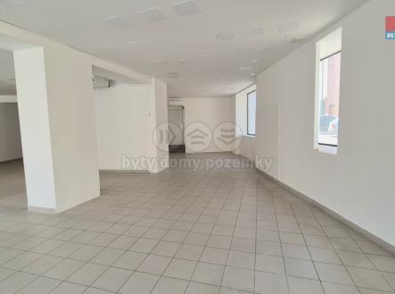 Pronájem obchodní prostor, 121 m²