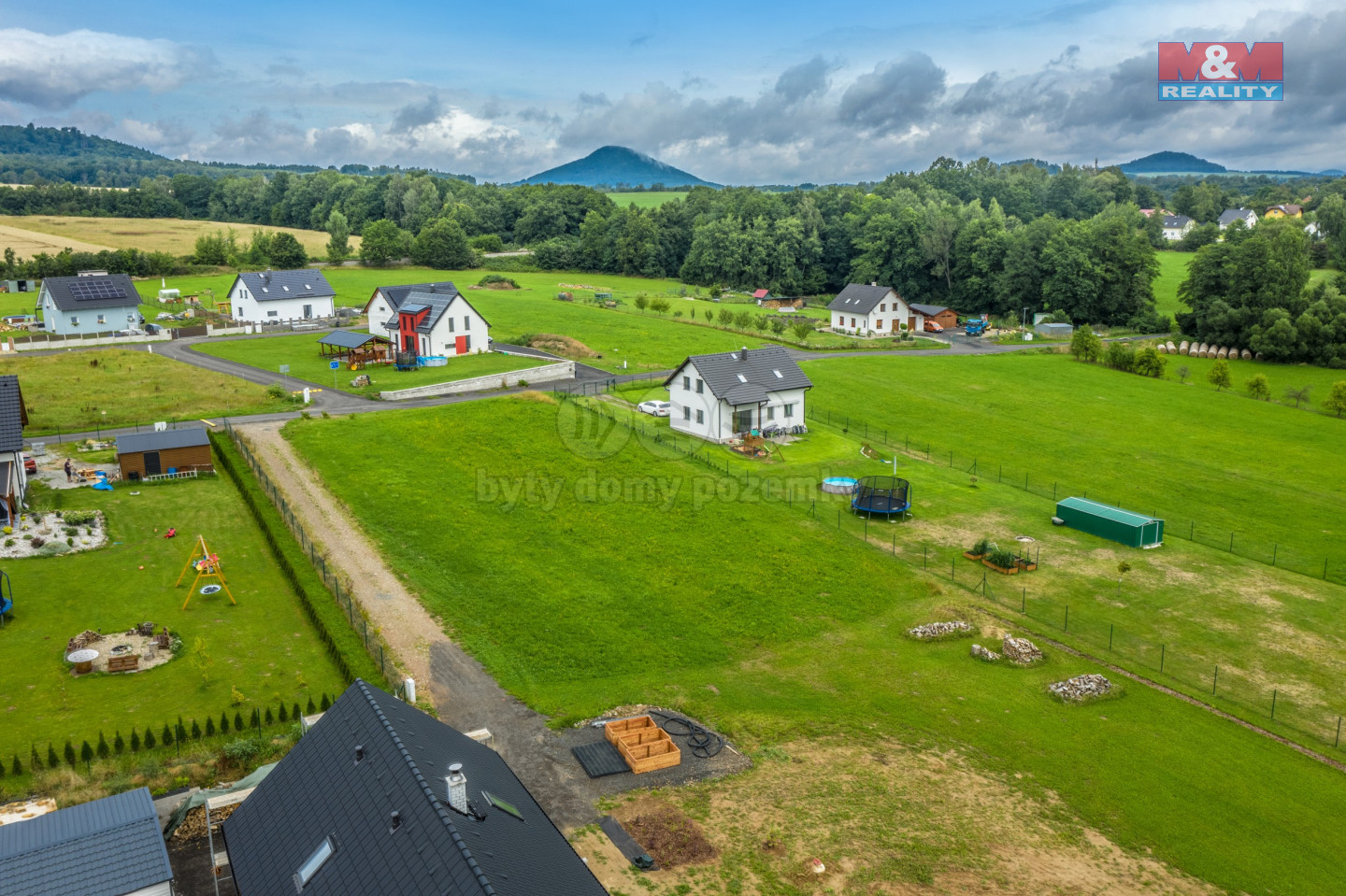 Pohled na pozemek