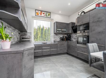 Prodej domu/vily, 250 m²