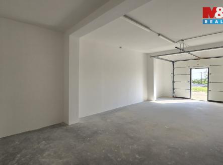 Pronájem skladovací prostor, 500 m²