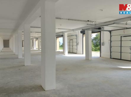 Pronájem skladovací prostor, 500 m²