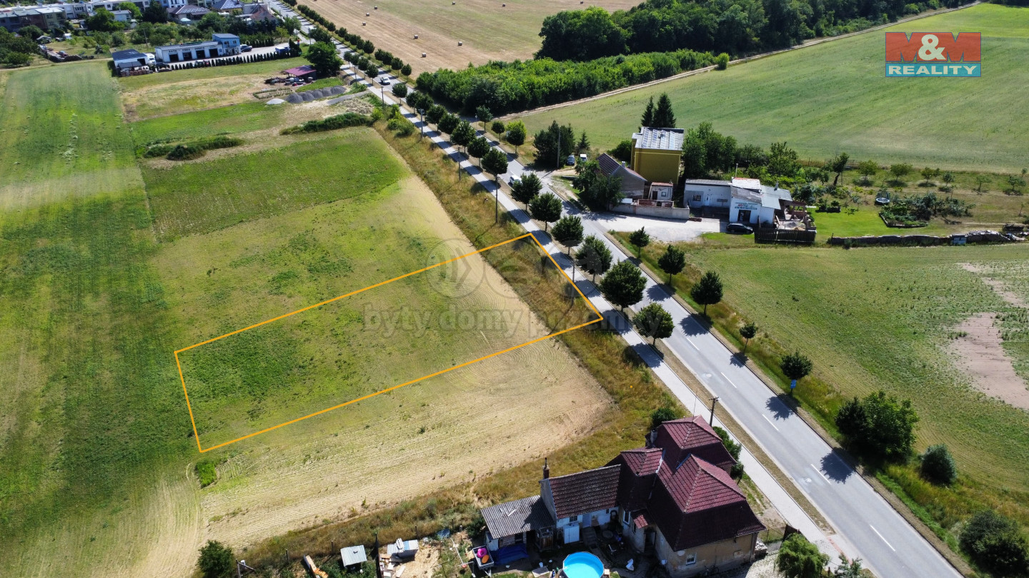 pozemek s vymezením.jpg