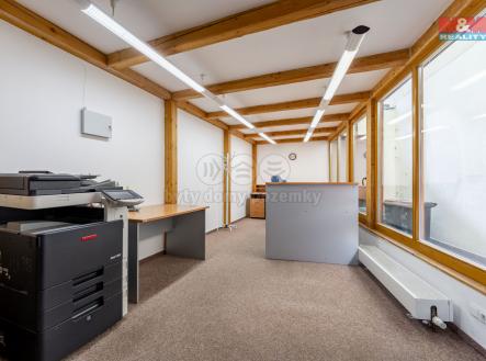 Pronájem - obchodní prostor, 50 m²