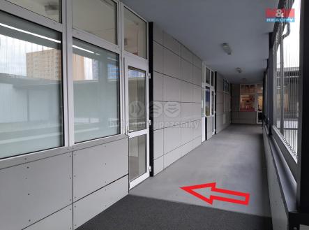 Pronájem - obchodní prostor, 32 m²