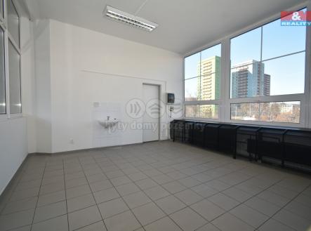 Pronájem - obchodní prostor, 32 m²