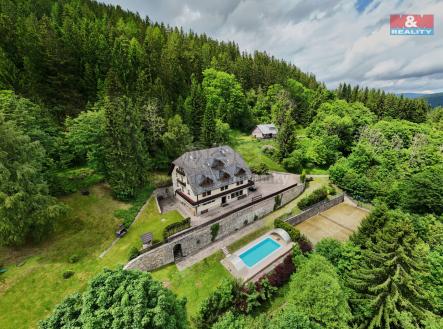 Prodej hotel, 1 000 m²