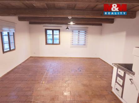 Prodej obchodní prostor, 180 m²