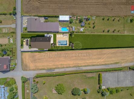 Prodej pozemku pro bydlení, 1 642 m²