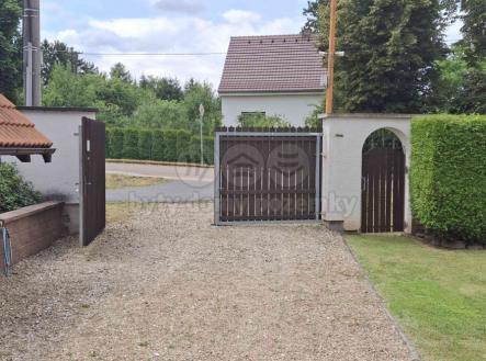 Pronájem skladovací prostor, 120 m²