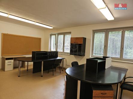 Pronájem - kanceláře, 63 m²