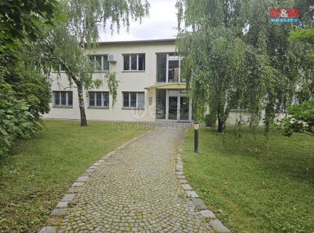 Pronájem - kanceláře, 63 m²
