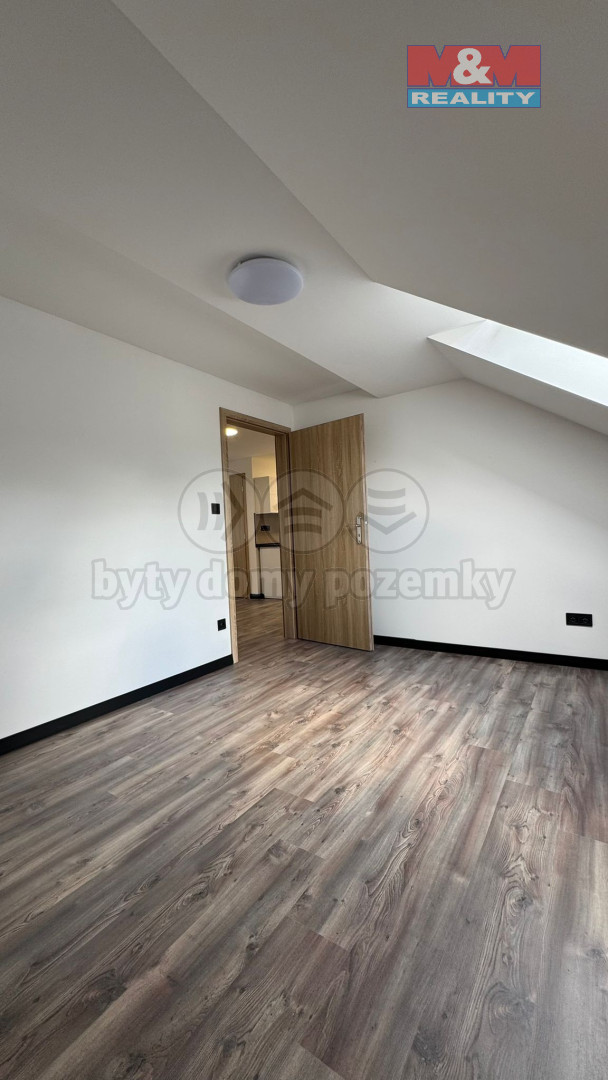 WhatsApp Image 2025-07-17 at 17.44.05 (1).jpeg