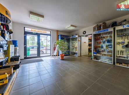 Prodej obchodní prostor, 635 m²