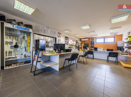 Prodej obchodní prostor, 635 m²