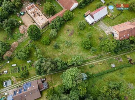 Prodej - pozemek pro bydlení, 1 800 m²