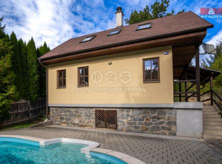 Pronájem - chata/rekreační objekt, 61 m²