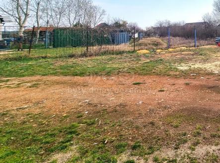 Prodej pozemku pro komerční výstavbu, 1 896 m²