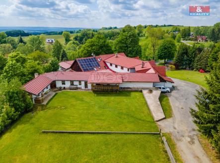 Prodej hotel, 1 500 m²