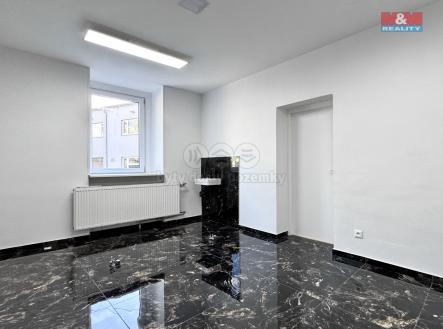 Pronájem obchodní prostor, 83 m²