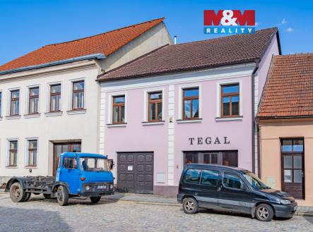 Pronájem obchodní prostor, 210 m²