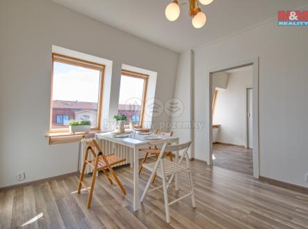 Prodej bytu, 4+1, 97 m²