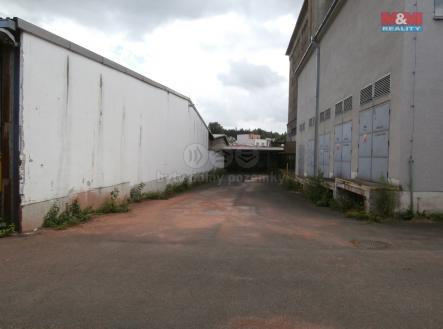 Pronájem skladovací prostor, 2 500 m²