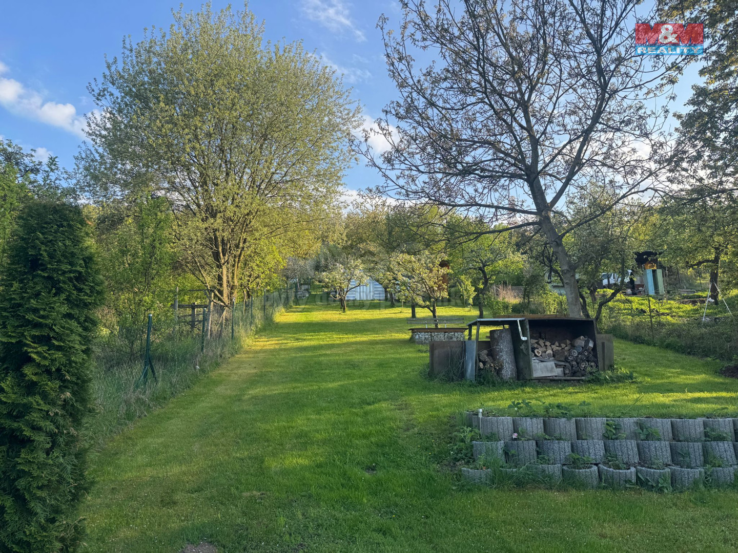 fea233fa-2c46-42b5-993e-8f06e9c34024 (1).jpg