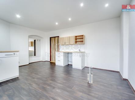 Pronájem - obchodní prostor, 20 m²