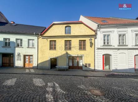 Pronájem - obchodní prostor, 72 m²