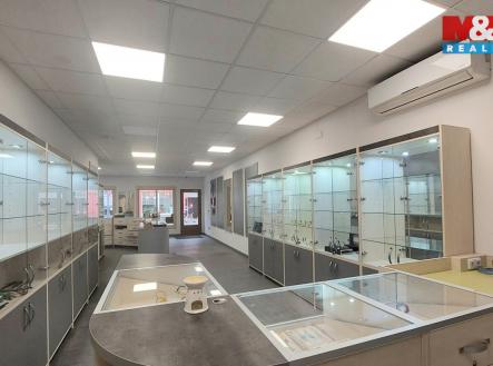 Pronájem obchodní prostor, 115 m²