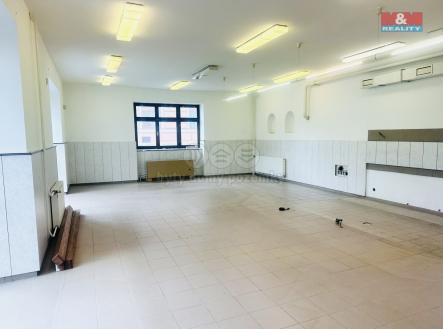 Pronájem - obchodní prostor, 110 m²