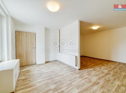 Pronájem obchodní prostor, 175 m²