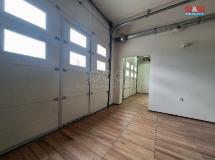Pronájem - obchodní prostor, 65 m²