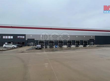 Pronájem skladovací prostor, 500 m²