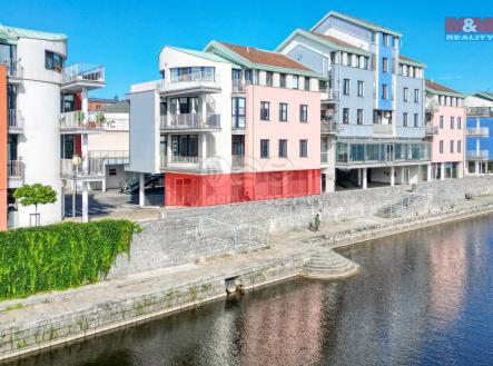 Prodej obchodní prostor, 53 m²