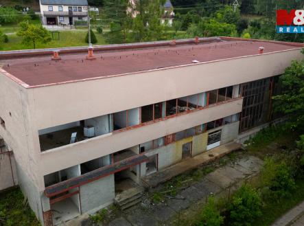 Prodej pozemku pro komerční výstavbu, 8 238 m²