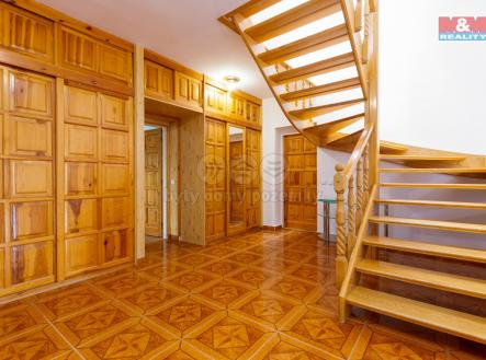 Prodej domu/vily, 319 m²