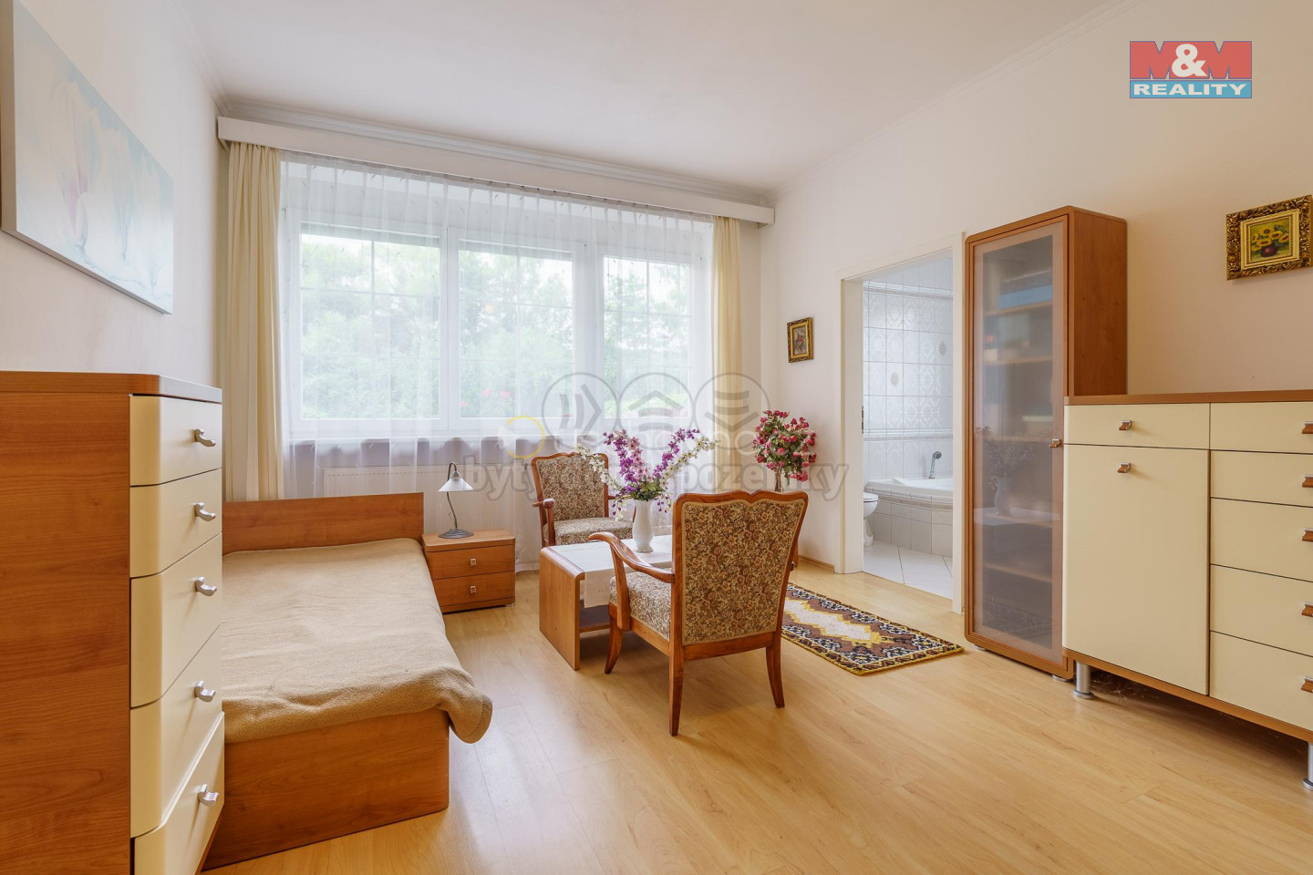 pokoj přízemí.jpg