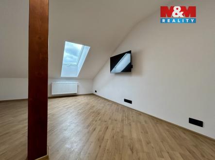 Pronájem bytu, 1+kk, 22 m²