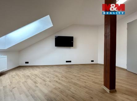 Pronájem bytu, 1+kk, 22 m²