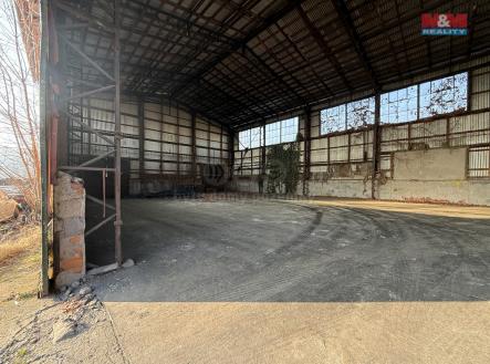 Pronájem skladovací prostor, 1 050 m²