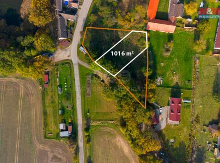 Prodej pozemku pro bydlení, 1 016 m²