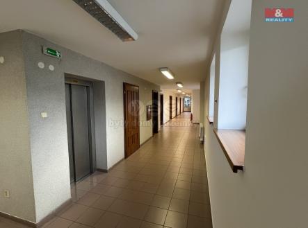 Pronájem kanceláře, 97 m²