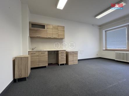 Pronájem kanceláře, 97 m²