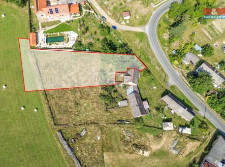 Prodej pozemku pro bydlení, 2 370 m²