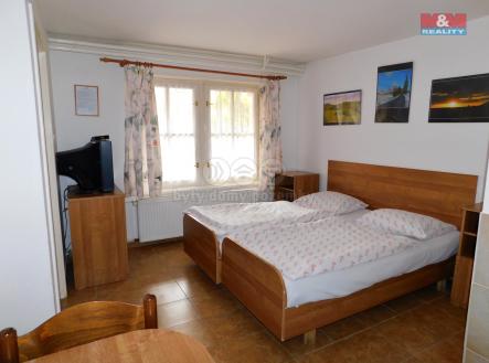 Pronájem bytu, 1+kk, 27 m²