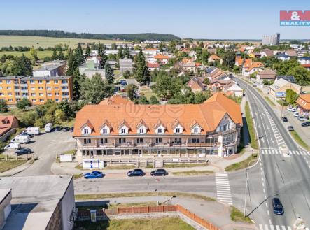 Pronájem obchodní prostor, 77 m²