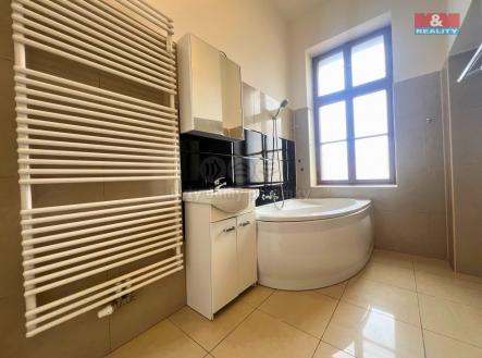 Pronájem bytu, 3+1, 105 m²