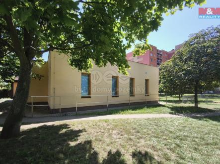 Pronájem obchodní prostor, 160 m²