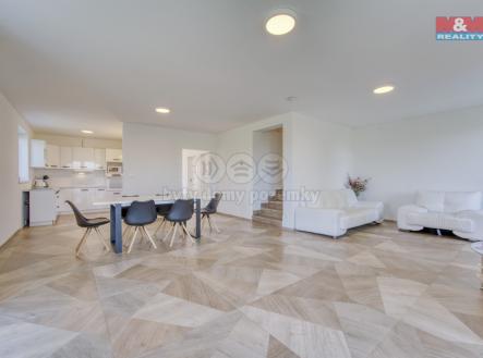 Pronájem domu/vily, 140 m²